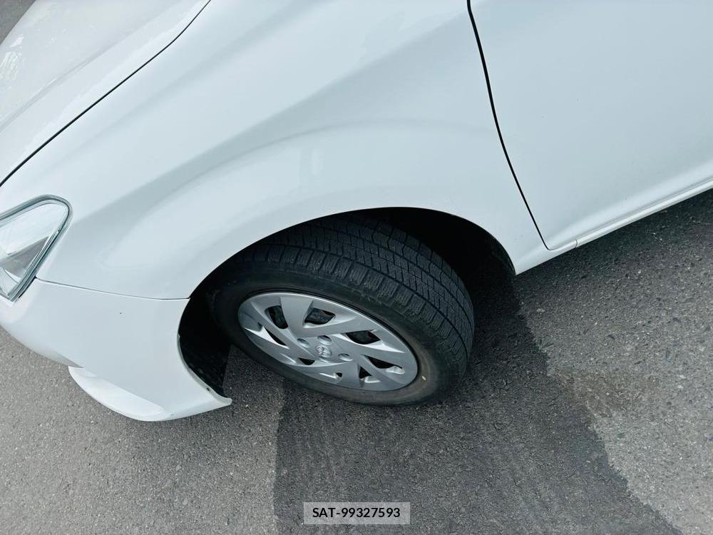 Toyota COROLLA AXIO 2019-07 8448988-33