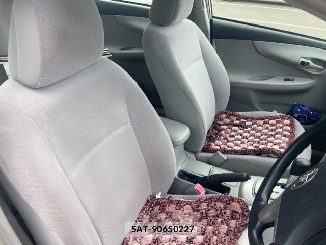 Toyota COROLLA AXIO 2010-04 8626192-12