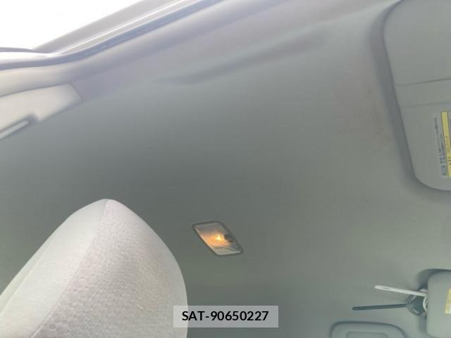 Toyota COROLLA AXIO 2010-04 8626192-14