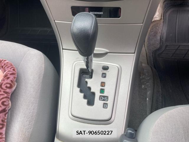 Toyota COROLLA AXIO 2010-04 8626192-19