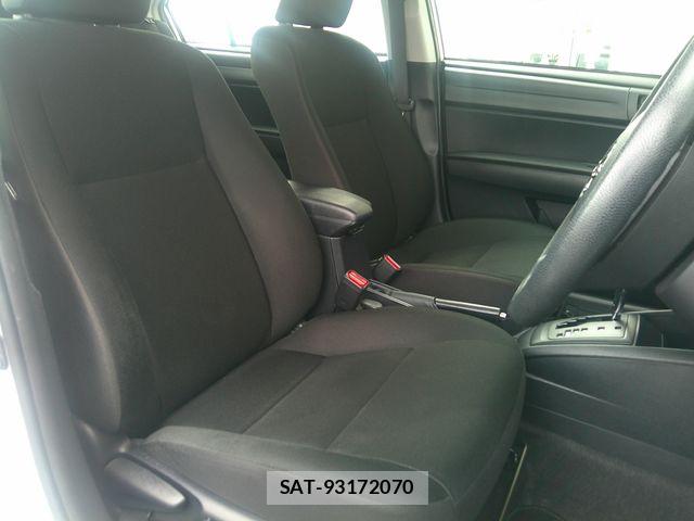 Toyota COROLLA AXIO 2022-07 8658458-16