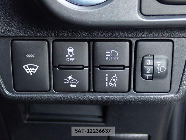 Toyota COROLLA AXIO 2023-03 8870663-12