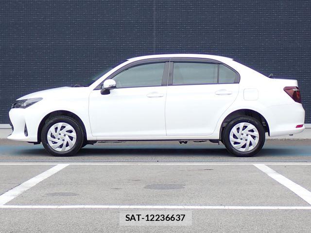 Toyota COROLLA AXIO 2023-03 8870663-17