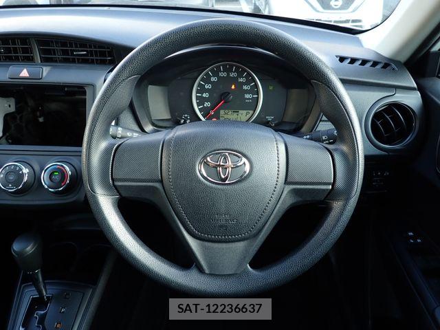 Toyota COROLLA AXIO 2023-03 8870663-5