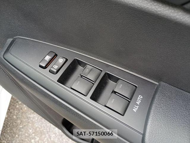 Toyota COROLLA AXIO 2021-07 8879147-26