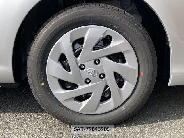 Toyota COROLLA AXIO 2026-01 4589127-28