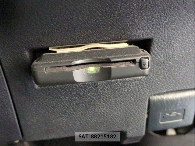 Toyota COROLLA AXIO 2015-04 6275994-14
