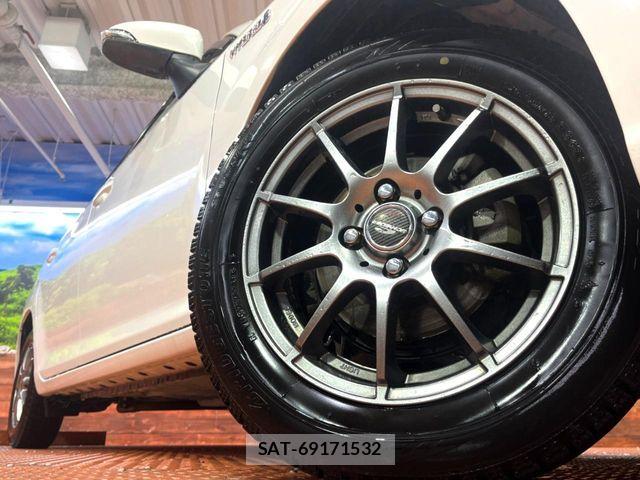 Toyota COROLLA AXIO 2015-07 6611097-9