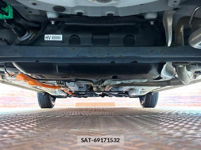 Toyota COROLLA AXIO 2015-07 6611097-16
