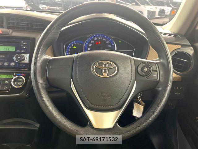 Toyota COROLLA AXIO 2015-07 6611097-4