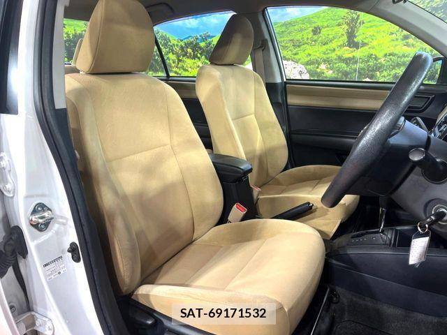 Toyota COROLLA AXIO 2015-07 6611097-5