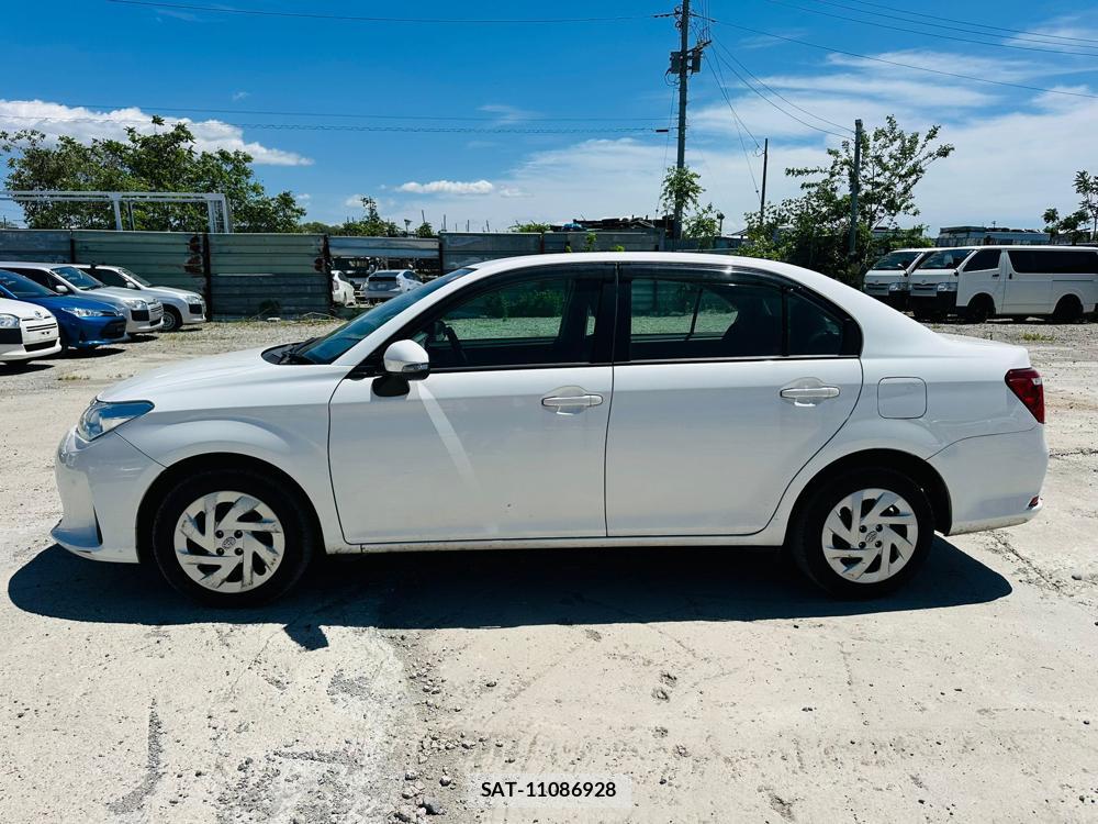 Toyota COROLLA AXIO 2020 6646567-1