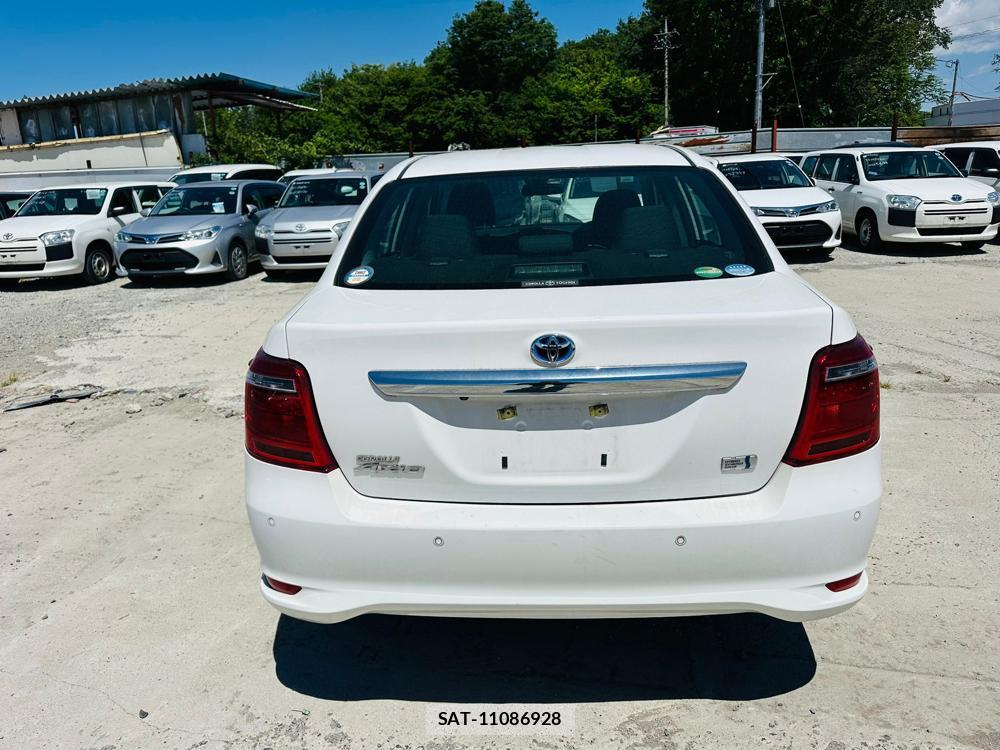Toyota COROLLA AXIO 2020 6646567-3