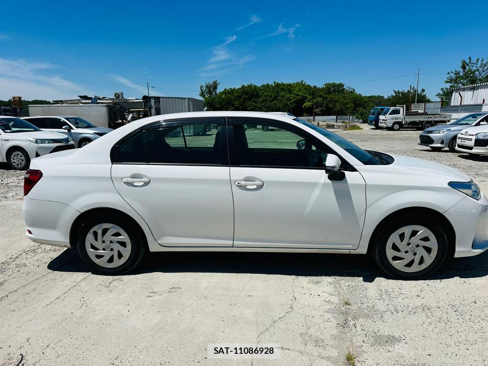 Toyota COROLLA AXIO 2020 6646567-5