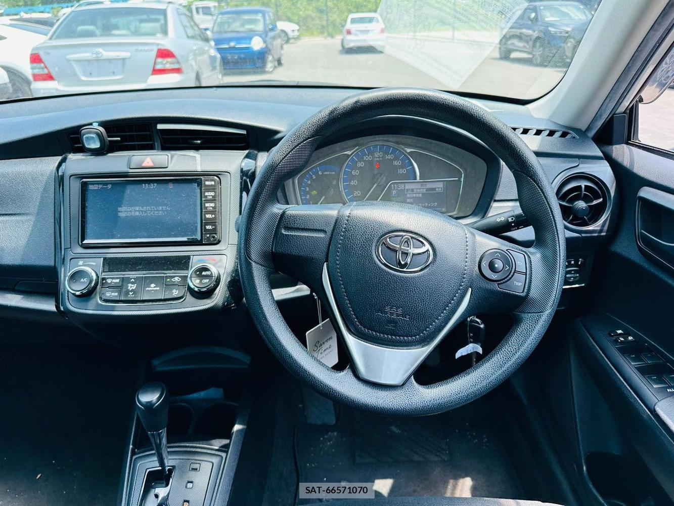 Toyota COROLLA AXIO 2019-04 6789617-12