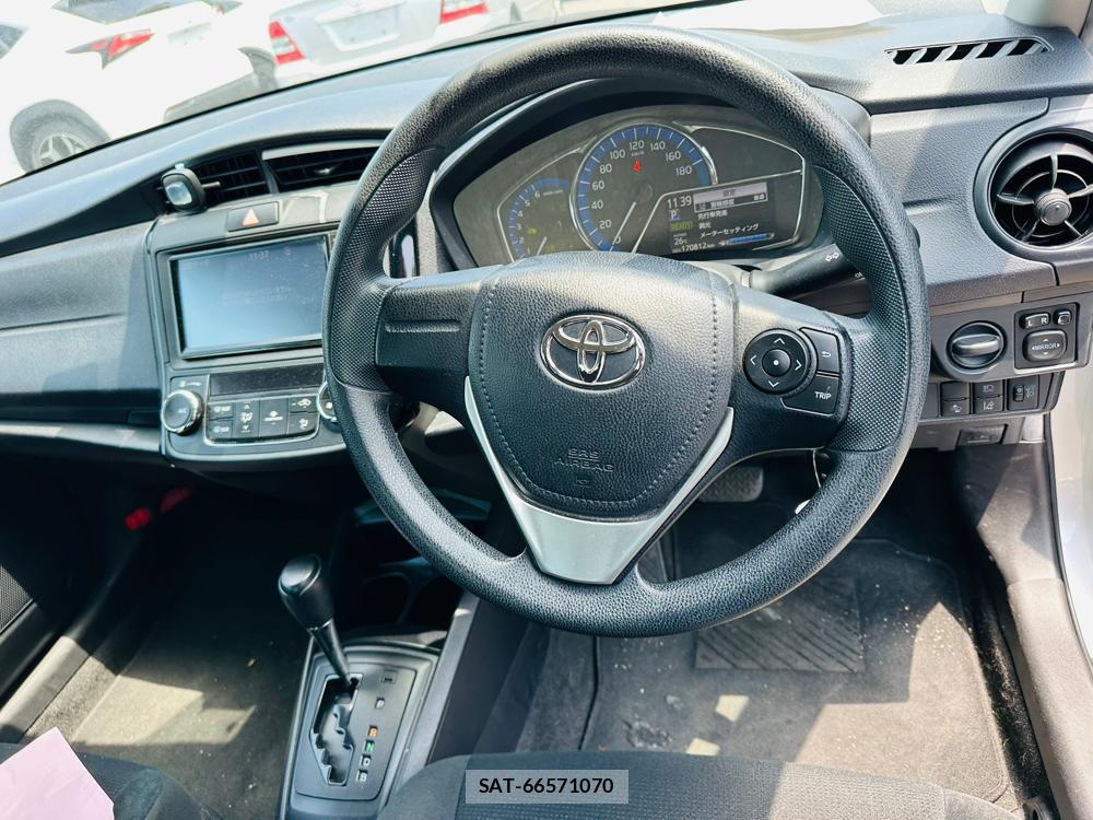 Toyota COROLLA AXIO 2019-04 6789617-13