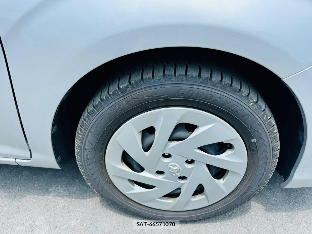 Toyota COROLLA AXIO 2019-04 6789617-26