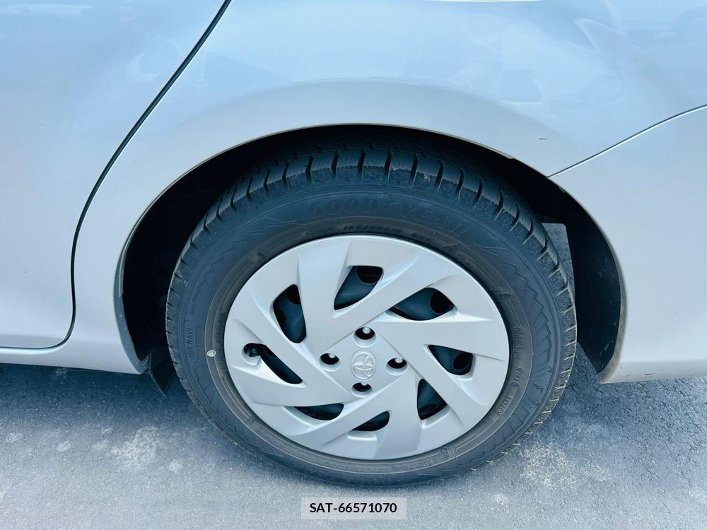Toyota COROLLA AXIO 2019-04 6789617-28