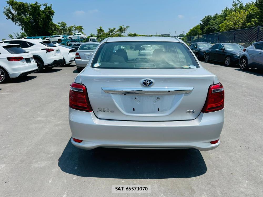 Toyota COROLLA AXIO 2019-04 6789617-3