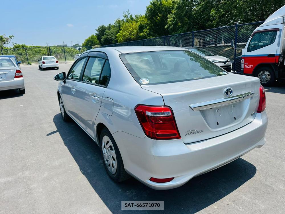 Toyota COROLLA AXIO 2019-04 6789617-4