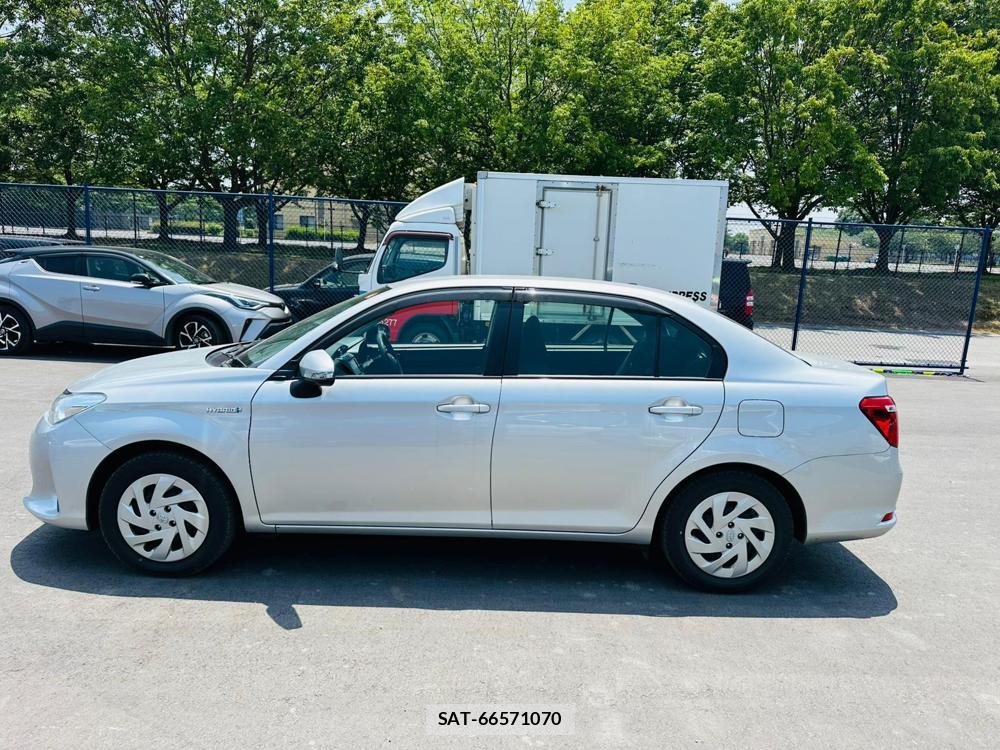 Toyota COROLLA AXIO 2019-04 6789617-5
