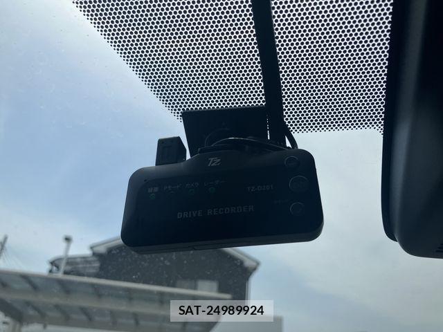 Toyota COROLLA AXIO 2016-09 6992441-16