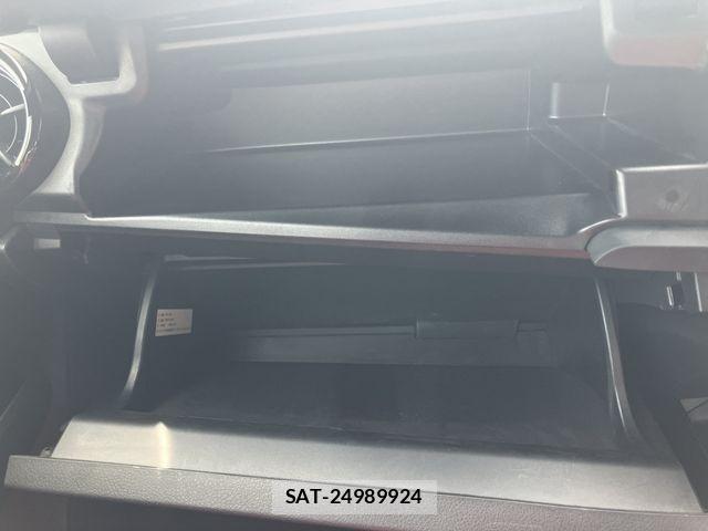 Toyota COROLLA AXIO 2016-09 6992441-18