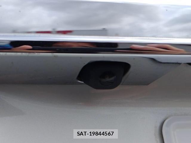 Toyota COROLLA AXIO 2016-08 7057949-26