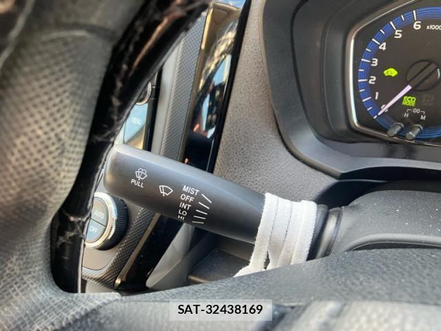 Toyota COROLLA AXIO 2017-02 7216250-11