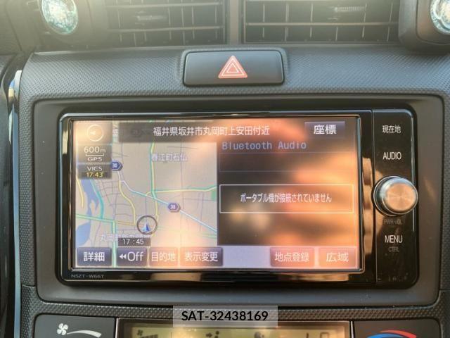 Toyota COROLLA AXIO 2017-02 7216250-14