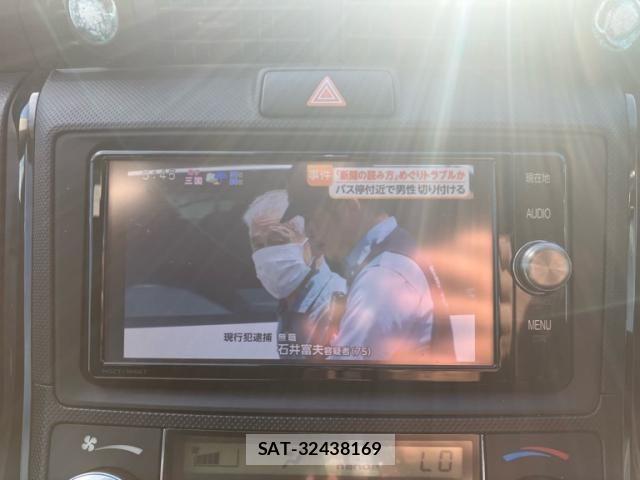 Toyota COROLLA AXIO 2017-02 7216250-16