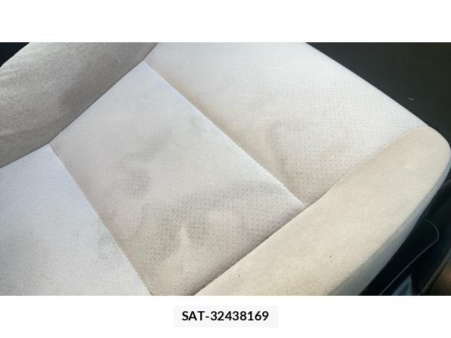 Toyota COROLLA AXIO 2017-02 7216250-22