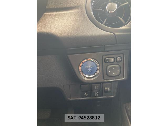 Toyota COROLLA AXIO 2015-09 7216252-18