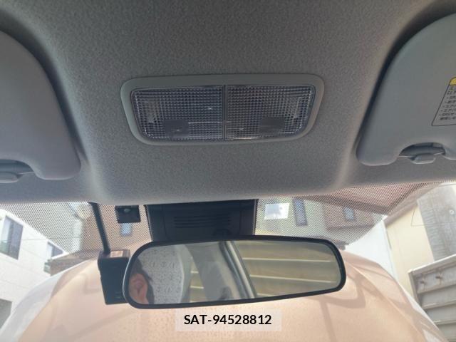 Toyota COROLLA AXIO 2015-09 7216252-25