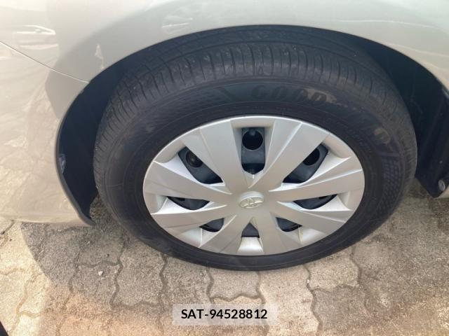 Toyota COROLLA AXIO 2015-09 7216252-4