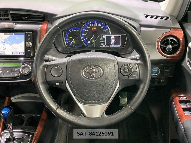 Toyota COROLLA AXIO 2017-01 7216249-11