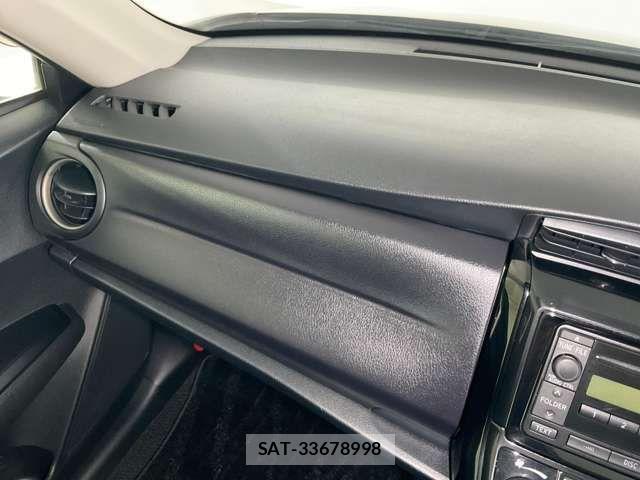 Toyota COROLLA AXIO 2014-03 7216248-19