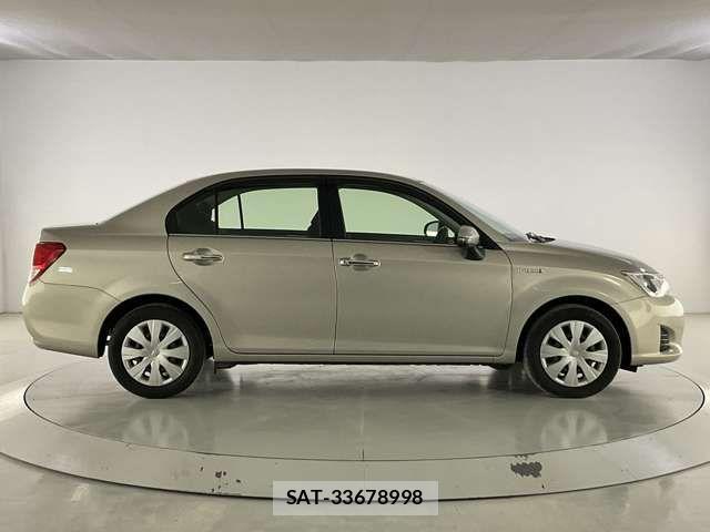 Toyota COROLLA AXIO 2014-03 7216248-5