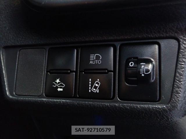 Toyota COROLLA AXIO 2019-03 7216253-11