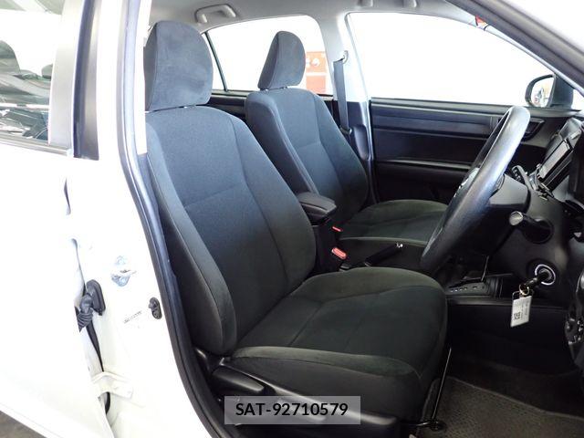 Toyota COROLLA AXIO 2019-03 7216253-14