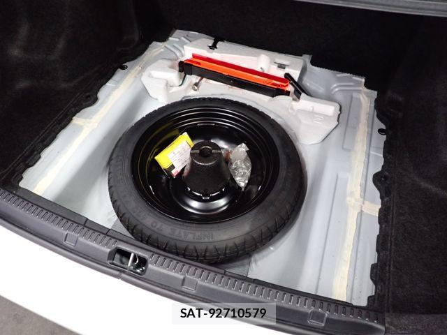 Toyota COROLLA AXIO 2019-03 7216253-17