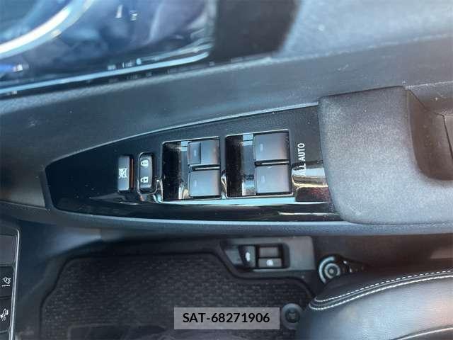 Toyota COROLLA AXIO 2017-10 7250192-28