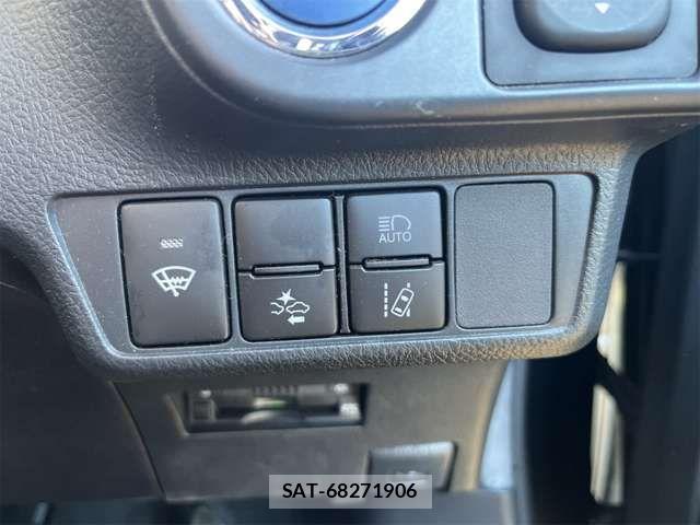 Toyota COROLLA AXIO 2017-10 7250192-5