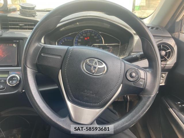 Toyota COROLLA AXIO 2015-09 7508387-12