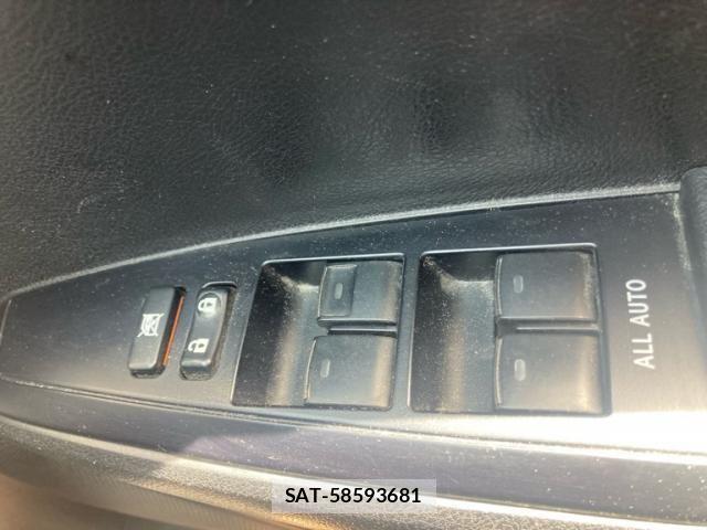 Toyota COROLLA AXIO 2015-09 7508387-14
