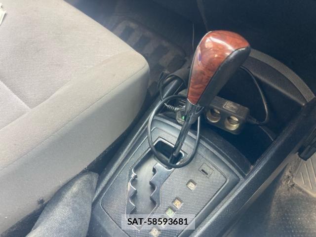 Toyota COROLLA AXIO 2015-09 7508387-19