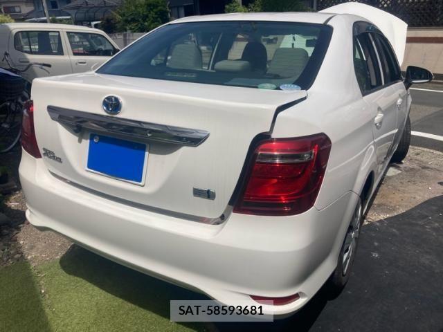Toyota COROLLA AXIO 2015-09 7508387-3