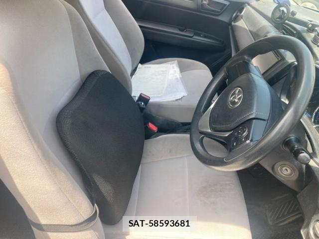 Toyota COROLLA AXIO 2015-09 7508387-8