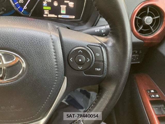 Toyota COROLLA AXIO 2015-11 7561952-12
