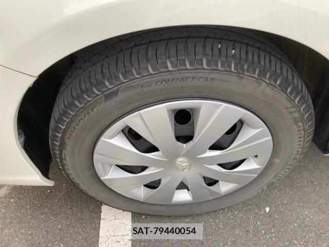 Toyota COROLLA AXIO 2015-11 7561952-2